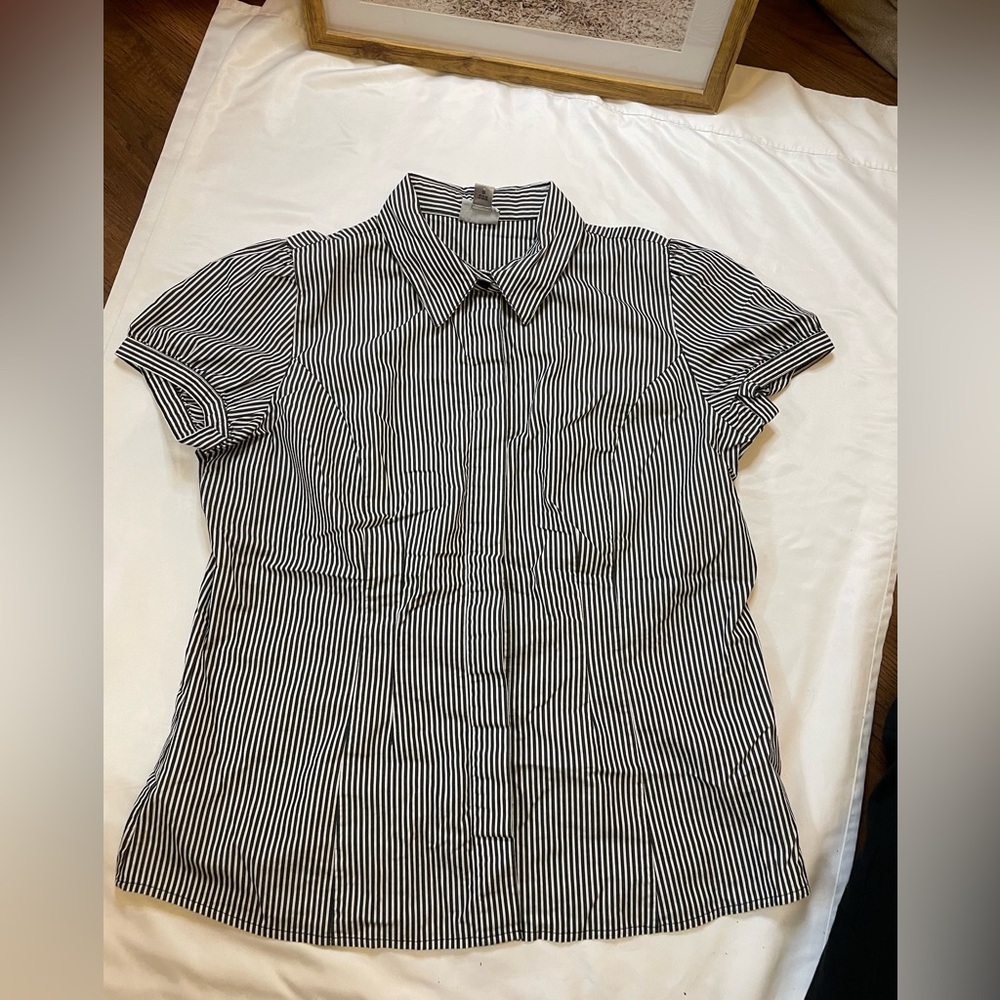 Worthington stretch size large black/white striped blouse